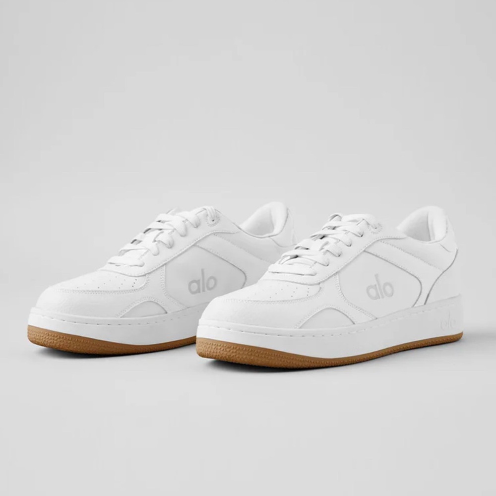 Brand New, Never worn Alo Recovery Mode Sneakers - Natural White/Gum - 8